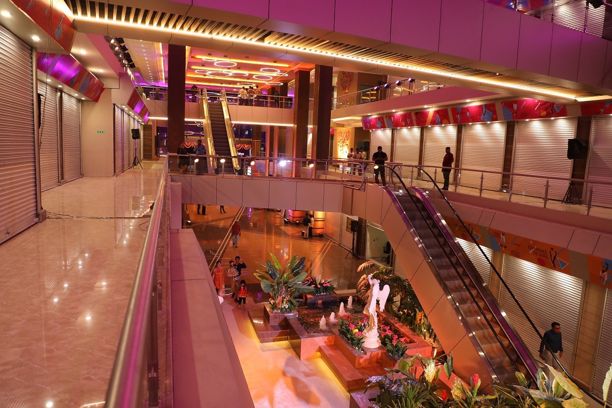 Vision 9 Mall interior